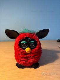 Furby rosso