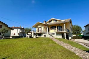 VILLA SINGOLA A CASTELLI CALEPIO