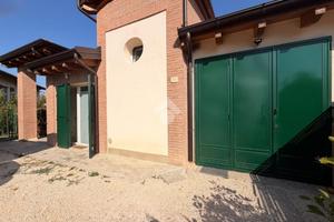 VILLA SINGOLA A VALSAMOGGIA