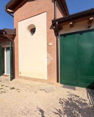 VILLA SINGOLA A VALSAMOGGIA