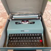 Macchina da scrivere Olivetti