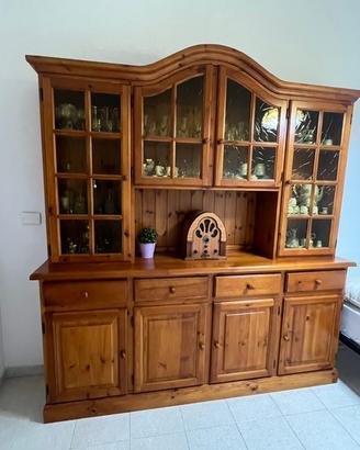 CREDENZA CON TAVOLO E SEDIE