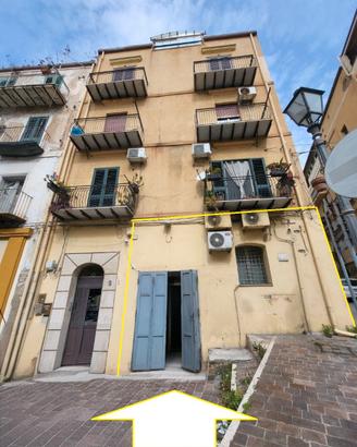 Porto Empedocle - via Roma locale c1