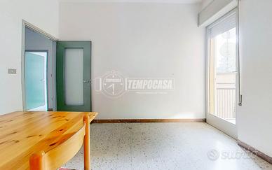 QUADRILOCALE CON POSTO AUTO