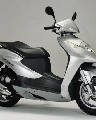 Sella Honda Dylan 150