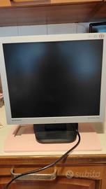 Monitor LCD Samsung Synmaster 710v 17