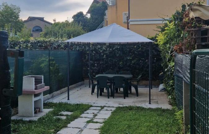 Pesaro annuale con giardino privato