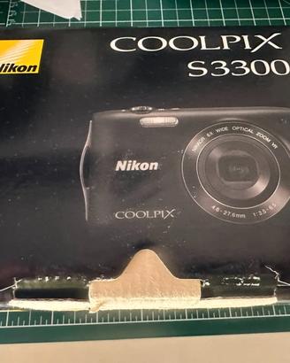 Nikon Coolpix S3300 16MP BLACK DIGITAL CAMERA