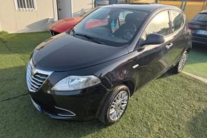 Lancia Ypsilon 0.9 TwinAir 85 CV 5 porte S&S Gold