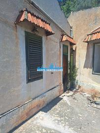 Villetta da ristrutturare monreale via p. novelli