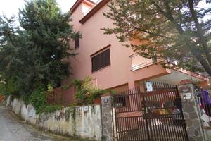 Villa puirifamiliare a Laureana Cilento