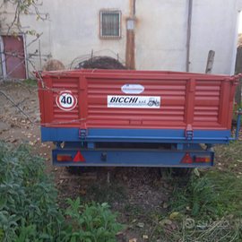 Carrello agricolo ribaltabile trilaterale