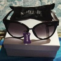 Occhiali da sole della Naj-Oleari