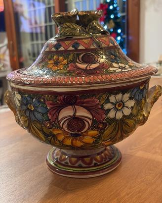 Zuppiera in ceramica artistica di Castelli Abruzzo