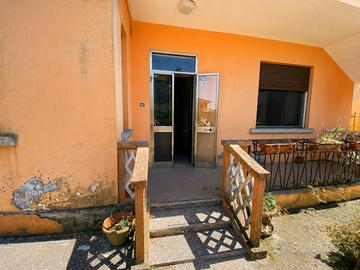 Casa indipendente tutta al piano terra con garage