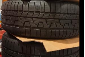 Gomme invernali 225 40 19 e 255 35 19 95% 