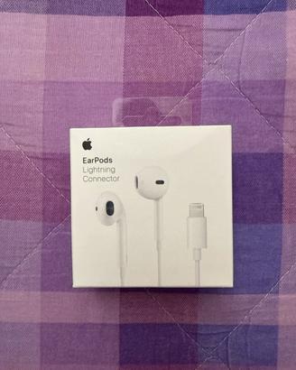 Earpods lightning connector Apple