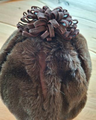 cappello anni 70 da bambina in pelle e pelliccia