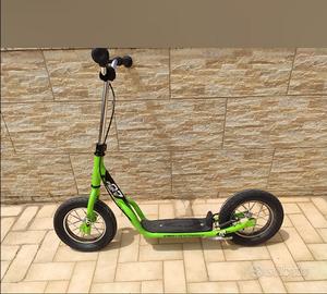 Monopattino made in Germany con leva del freno