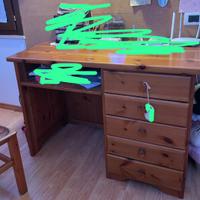 Scrivania artigianale in legno massello