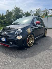 Auto Abarth 595
