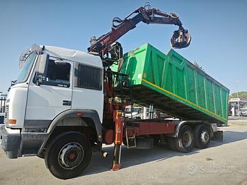 IVECO 190.36 caricatore e ribaltabile cambio ZF