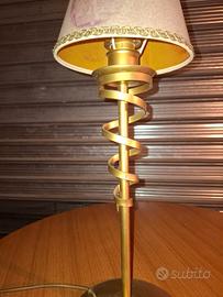 lume vintage aspirale con paralume antico 