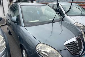 Lancia Ypsilon 1.4 Platino Ecochic GPL