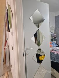 2 porte da interno grigio con specchi