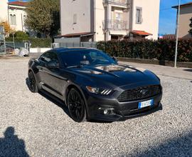 Mustang 2.3 Ecoboost 367 CV Convertibile