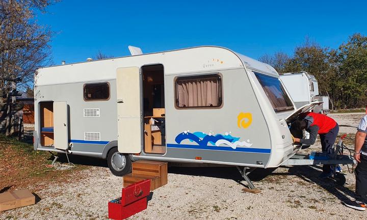 Roulotte Sun Roller Queen 4+2