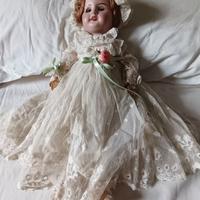 Bambola antica da collezionismo