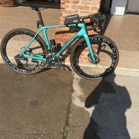Gravel bianchi impulso reparto corse