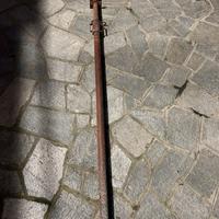 Puntello in ferro per edilizia