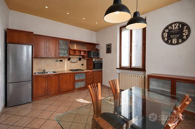 Appartamento di 101 m² con 5 locali e box auto dop