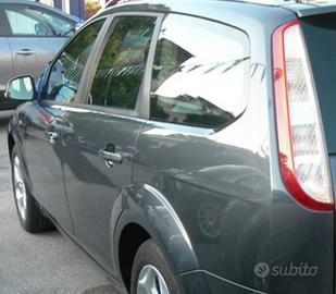 Ford Focus 2010 portiera PS servosterzo semia