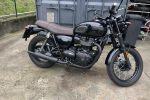 Triumph Bonneville T100 Black