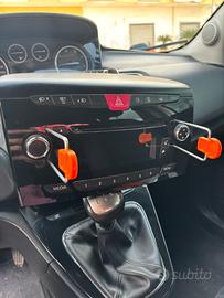 Autoradio lancia Y