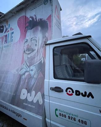 CAMION A VELA PUBBLICITARIO