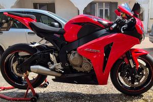 Honda CBR 1000 RR  2008