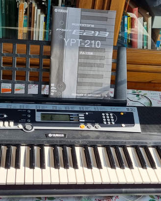 Tastiera Yamaha YPT-210
