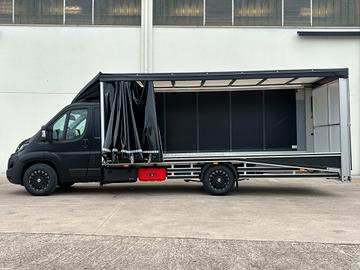 Allestimento trasporto auto coperto carroattrezzi