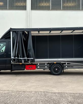 Allestimento trasporto auto coperto carroattrezzi