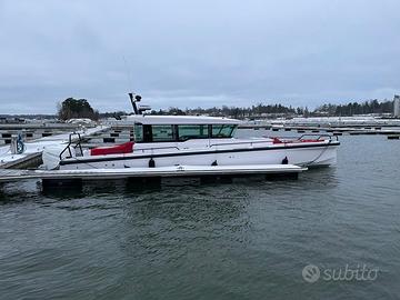 Axopar 37 xc cross cabin
