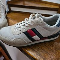 Tommy Hilfigher snakers 