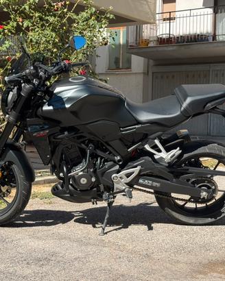 Honda CB300R perfetta