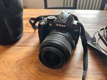 Fotocamera Reflex Nikon D3000 Obiettivo 18-55