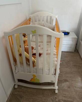 Lettino e fasciatoio bimbi