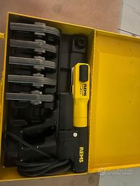 Pressatrice  radiale eletrica REMS