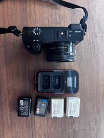 Sony alpha 6100+obiettivo 16/50 + 4 batterie